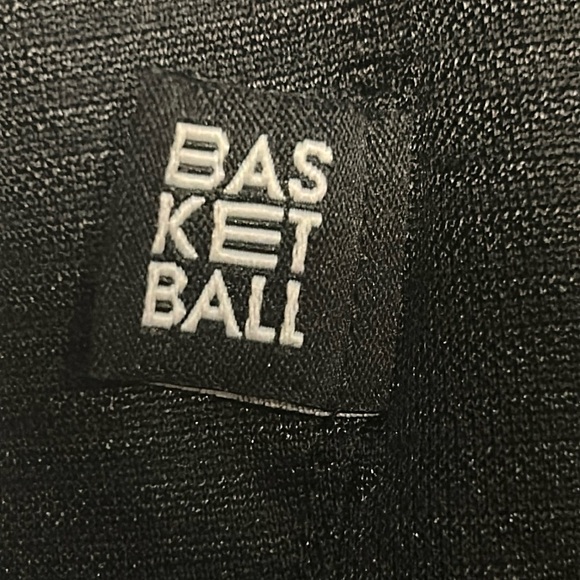 Nike Basketball Shorts - Picture 4 of 11